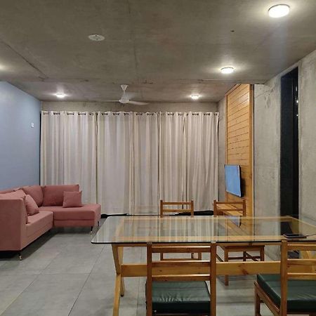 Rising Dust Villa 로나발라 외부 사진
